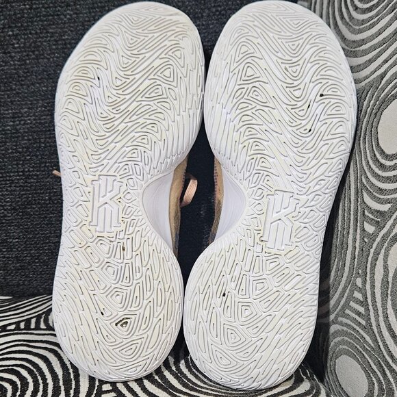 Nike Kyrie Flytrap 5 Rattan Hemp - 5 Youth - Picture 6 of 11